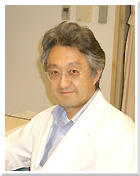 院長日鼻靖氏